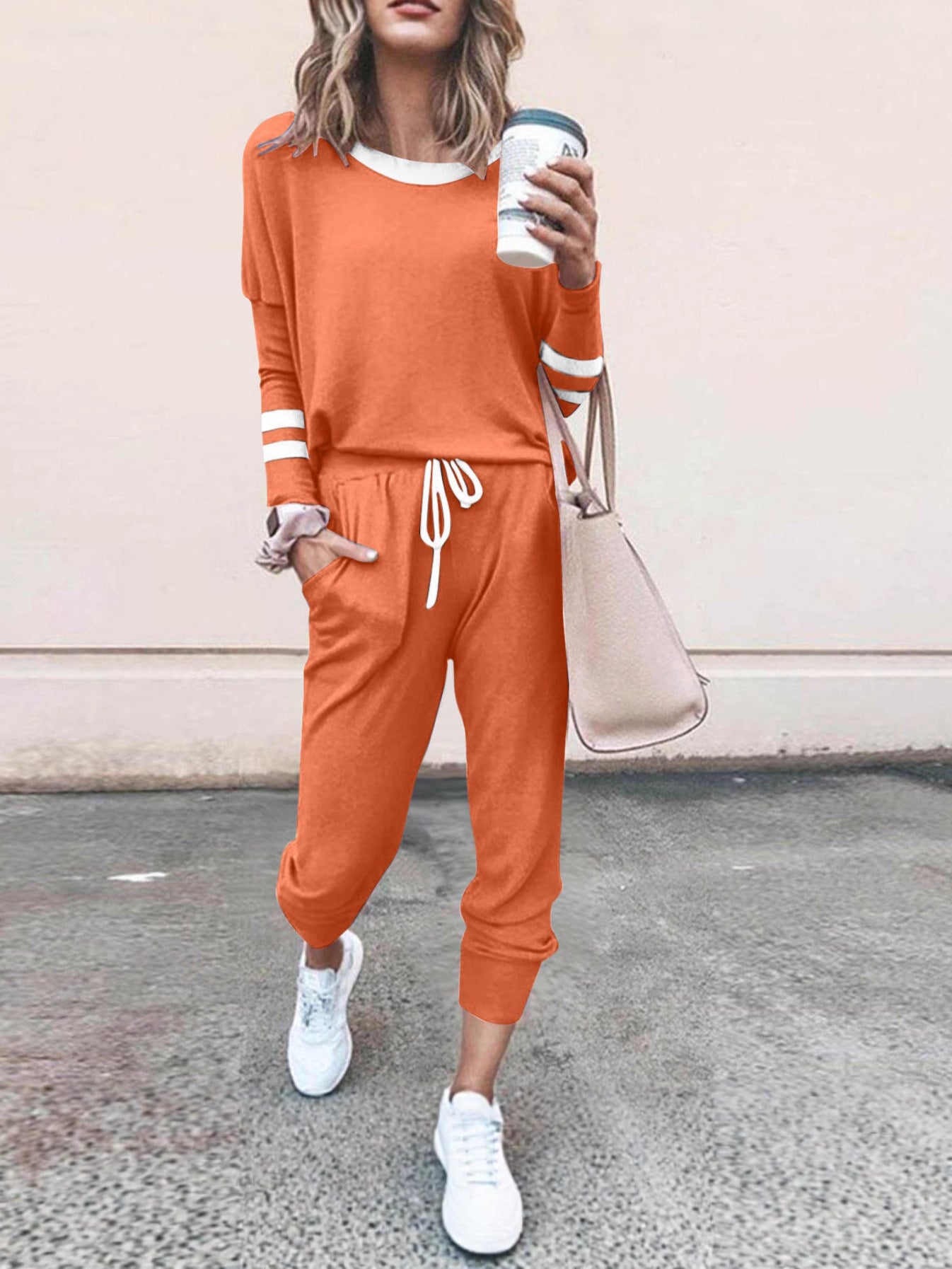 Stylish Loose-fitting Color-blocked Long-Sleeved Crew Neck Drawstring Sports Suit