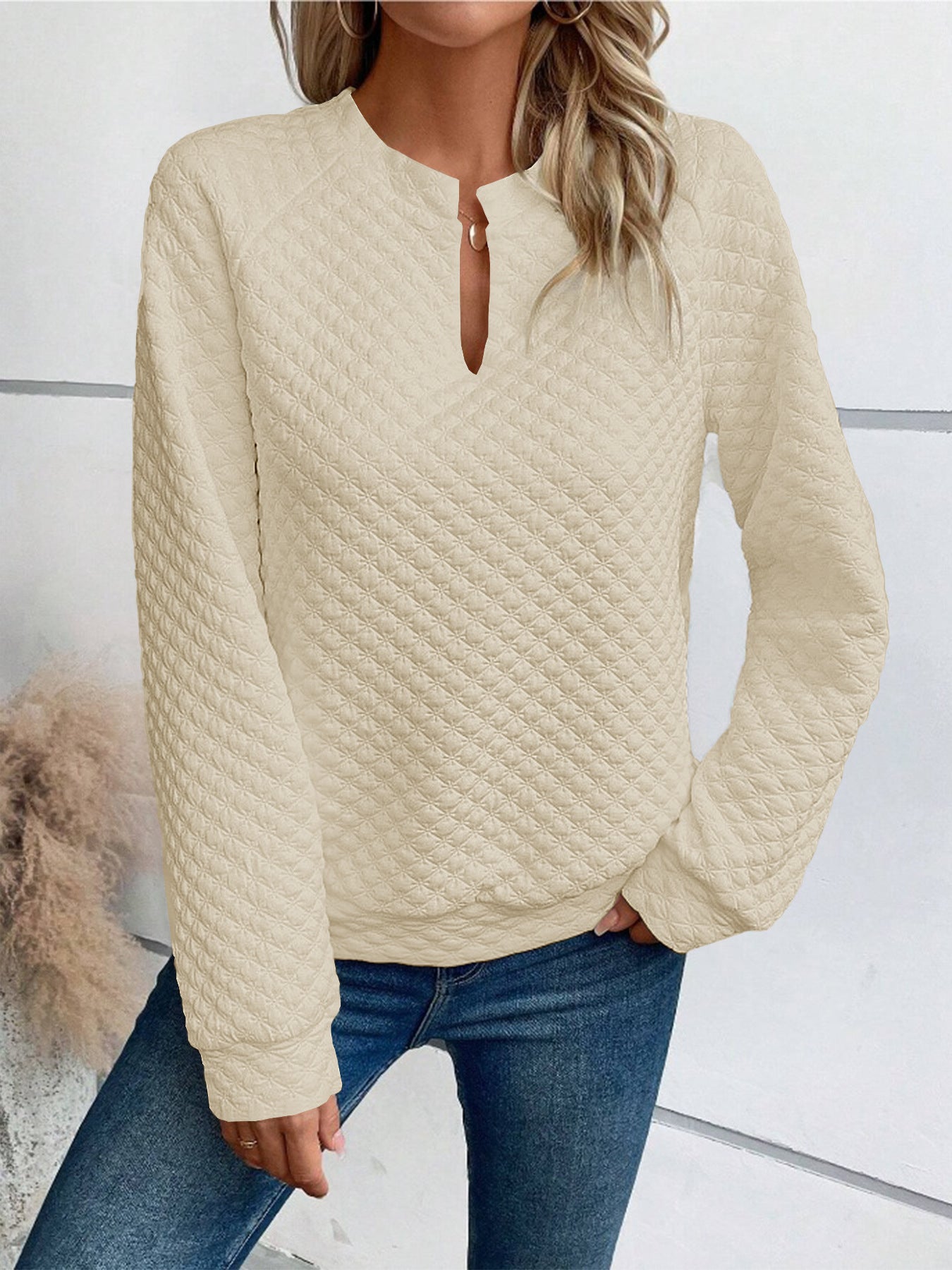 Solid color deep V-neck long-sleeved casual sweatshirt