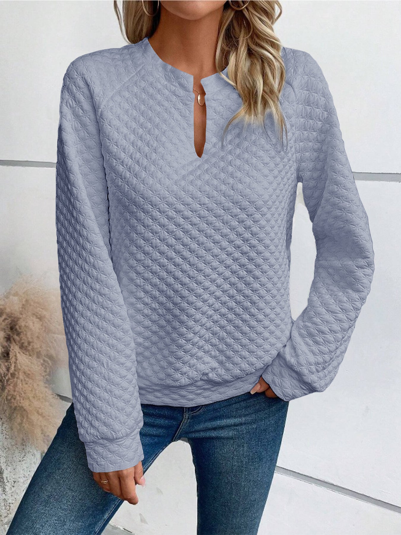 Solid color deep V-neck long-sleeved casual sweatshirt